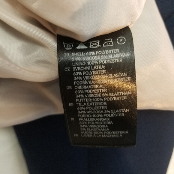H & M  blue two button blazer - Picture 7 of 7